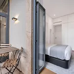 Guestready - Casas De Mompilher * Oporto